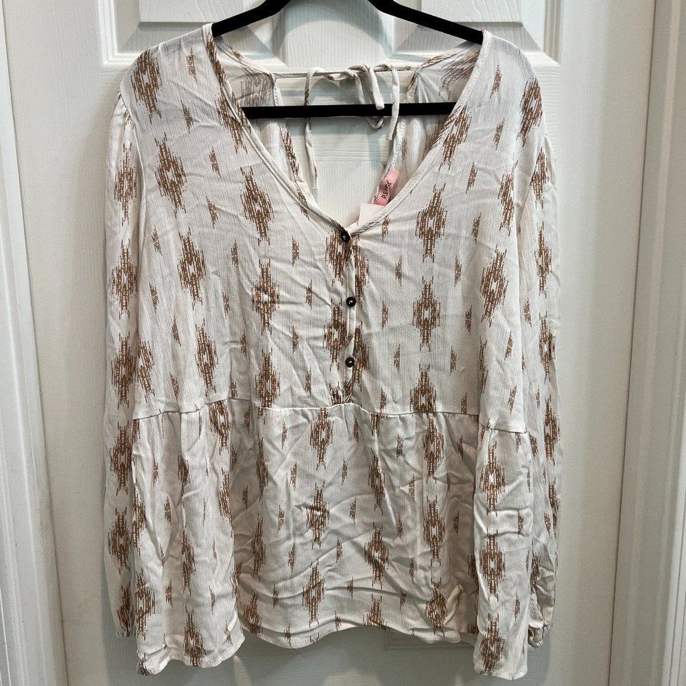 NWT P.S. Love White w/Brown Design Top 0052